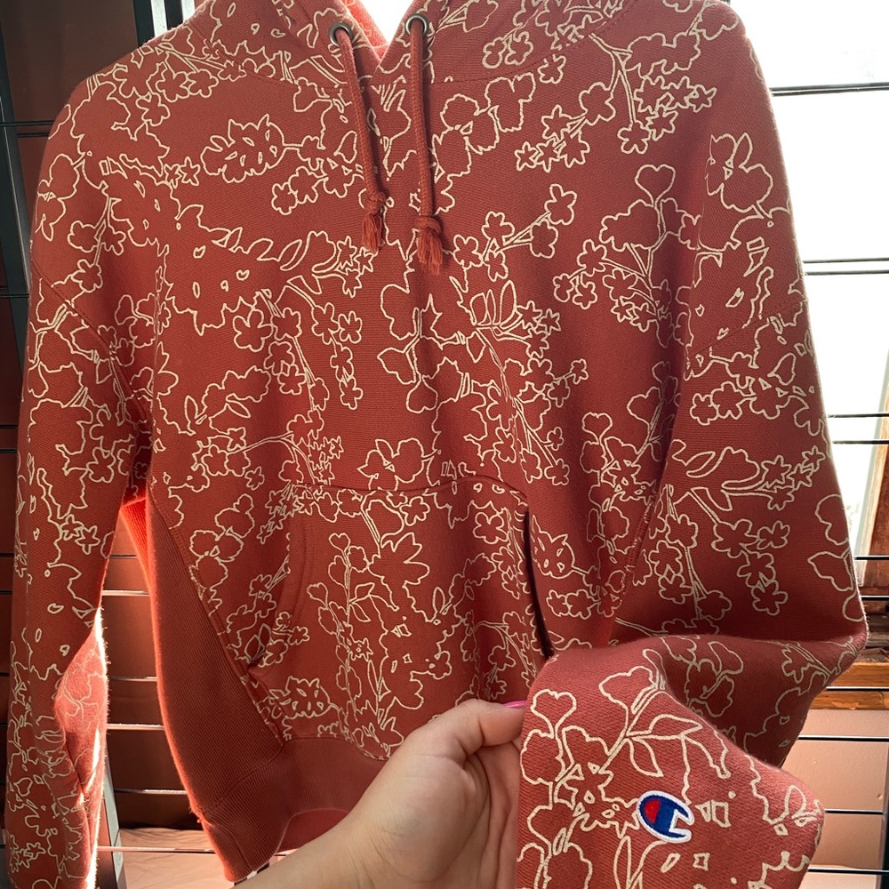 Women Champion sweater